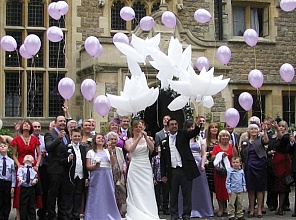 Запуск шаров на свадьбе